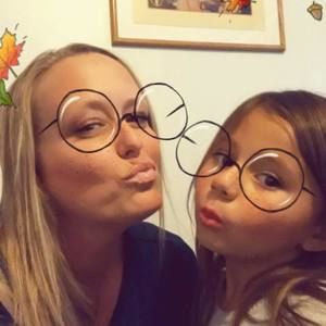 Meet your Posher, Rebecca